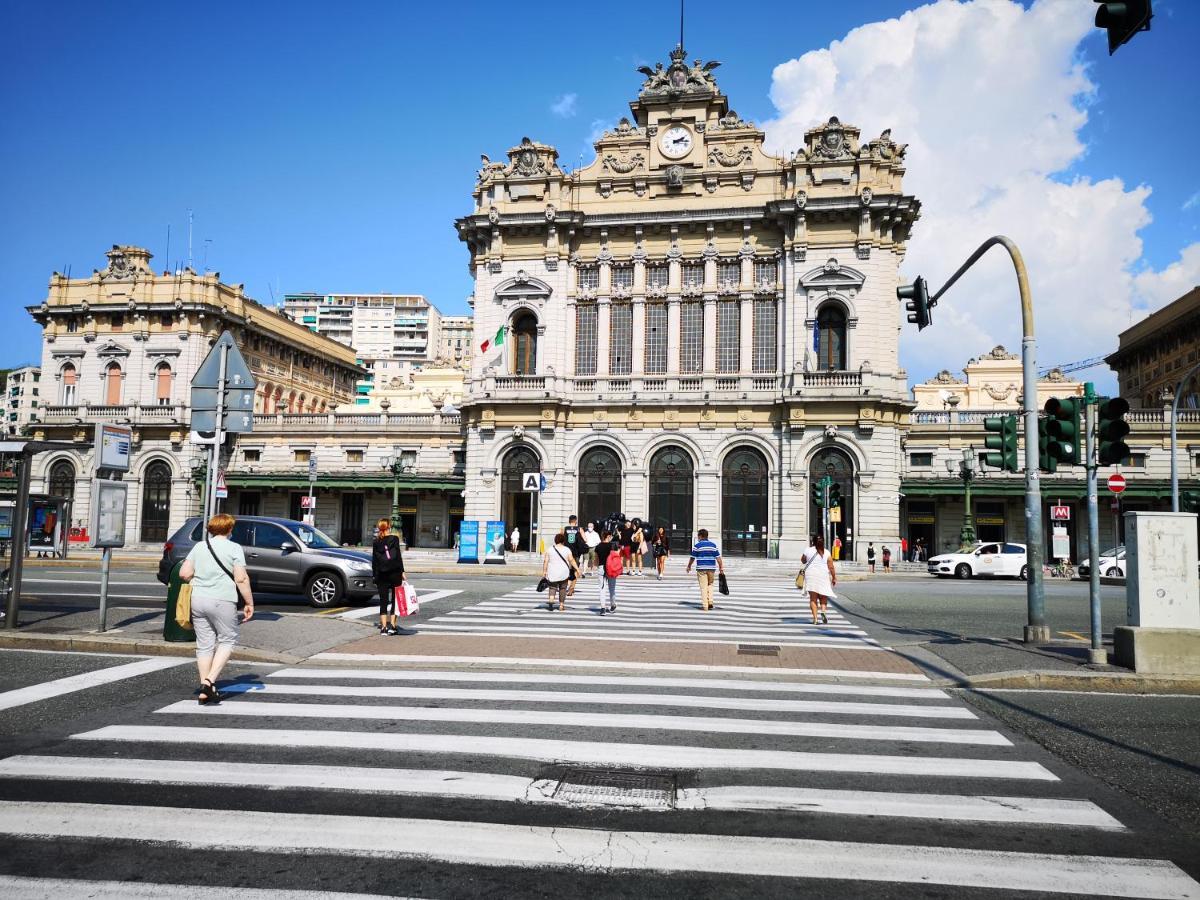 Suite Lambruschini Central With Top City View - Free Covered Parking Genoa Exterior photo