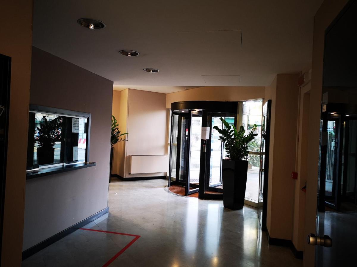 Suite Lambruschini Central With Top City View - Free Covered Parking Genoa Exterior photo