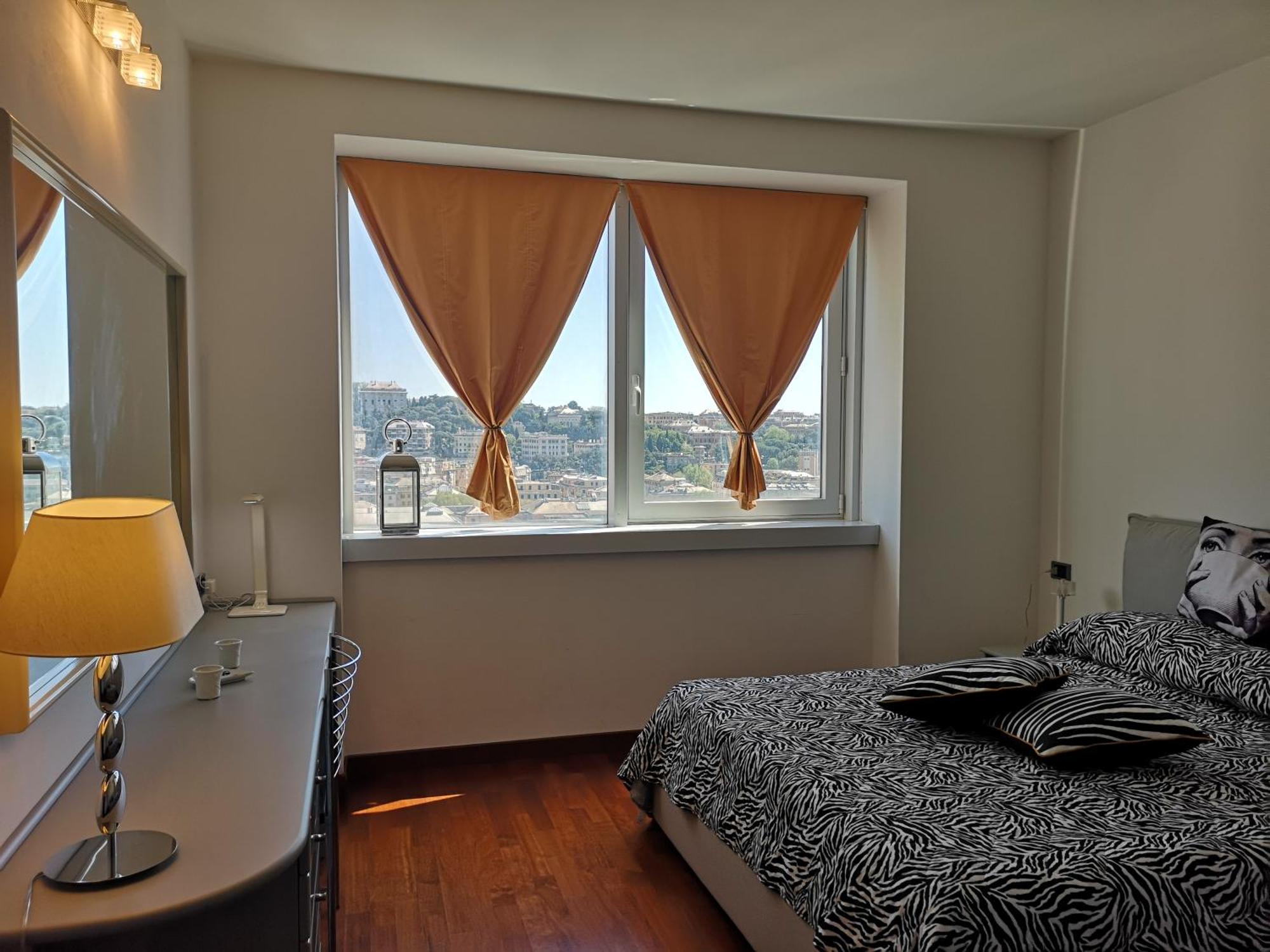 Suite Lambruschini Central With Top City View - Free Covered Parking Genoa Exterior photo